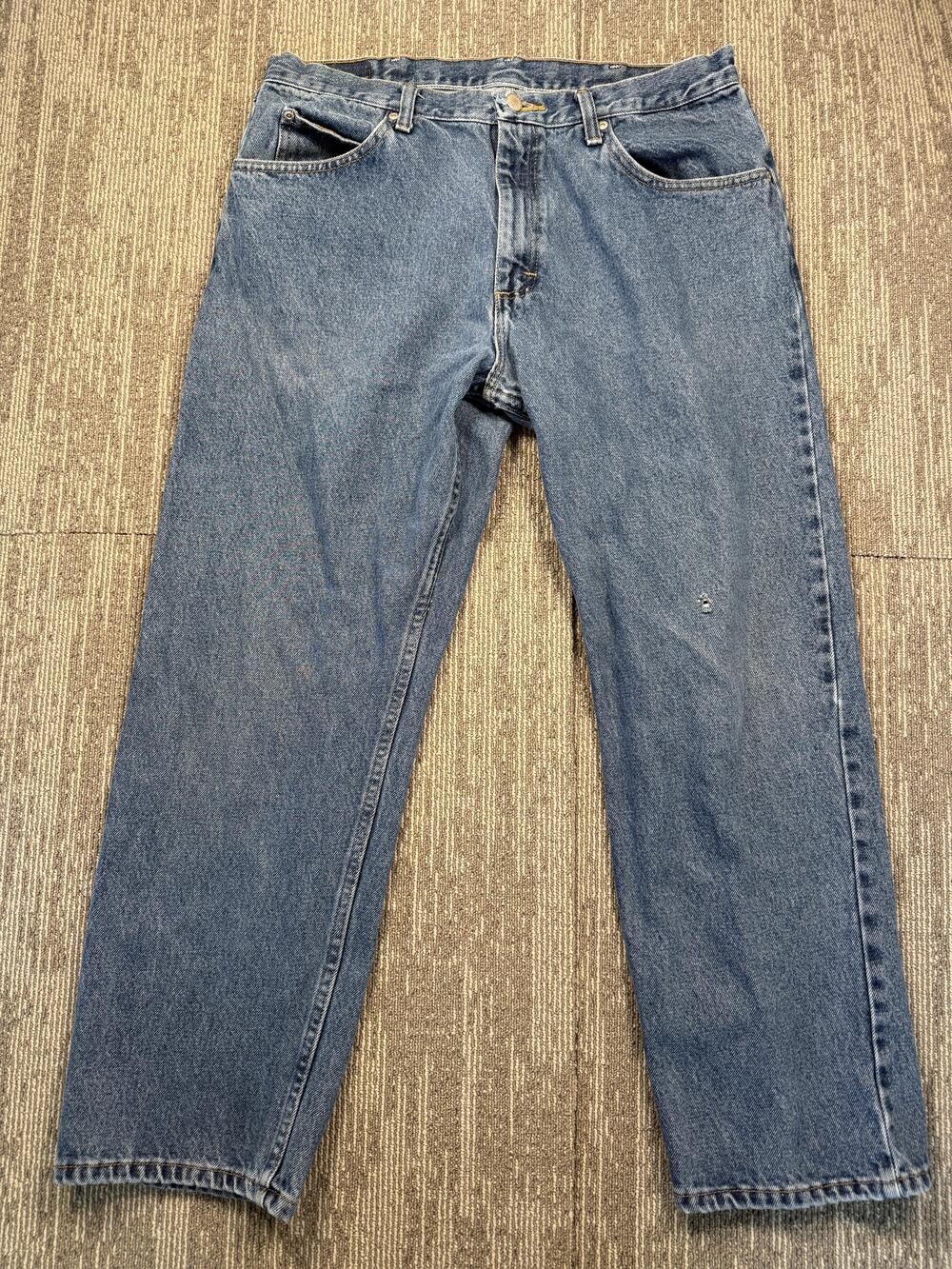 Wrangler Authentic Jeans Mens 36x29 Blue Med Wash Relaxed Straight Denim Pants